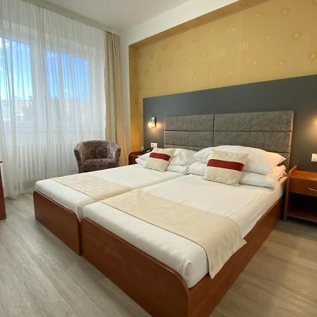Hotel Baronka Братислава Екстериор снимка